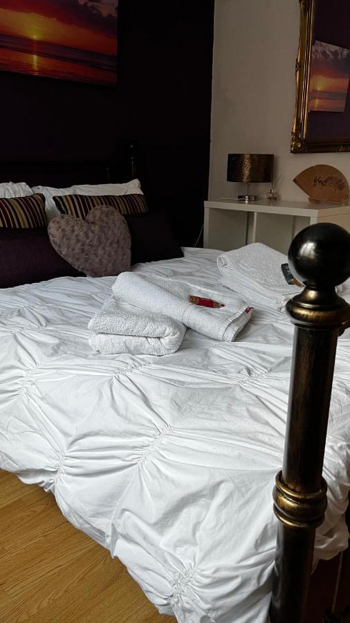 Home From Home, Close To Redditch Hospital Abb Ngoại thất bức ảnh