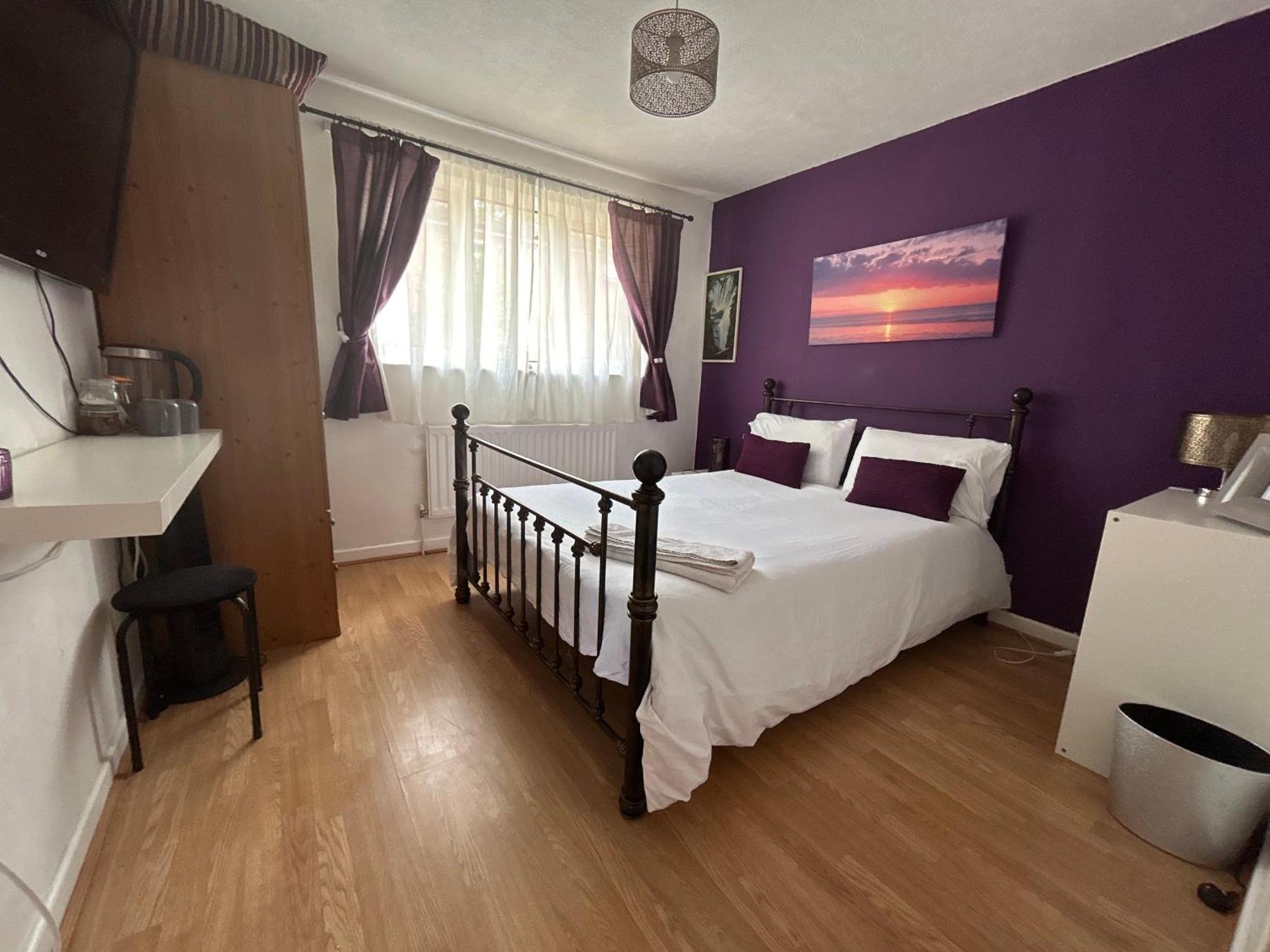 Home From Home, Close To Redditch Hospital Abb Ngoại thất bức ảnh